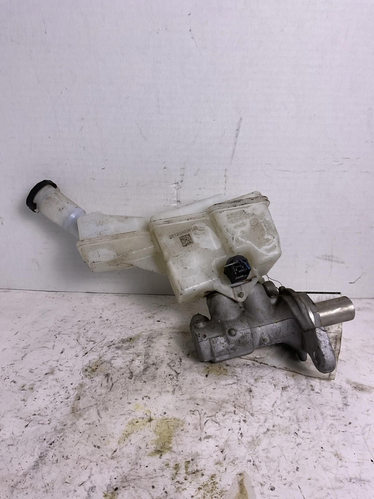 Master Cylinder NISSAN VERSA 20 21 22 23 240