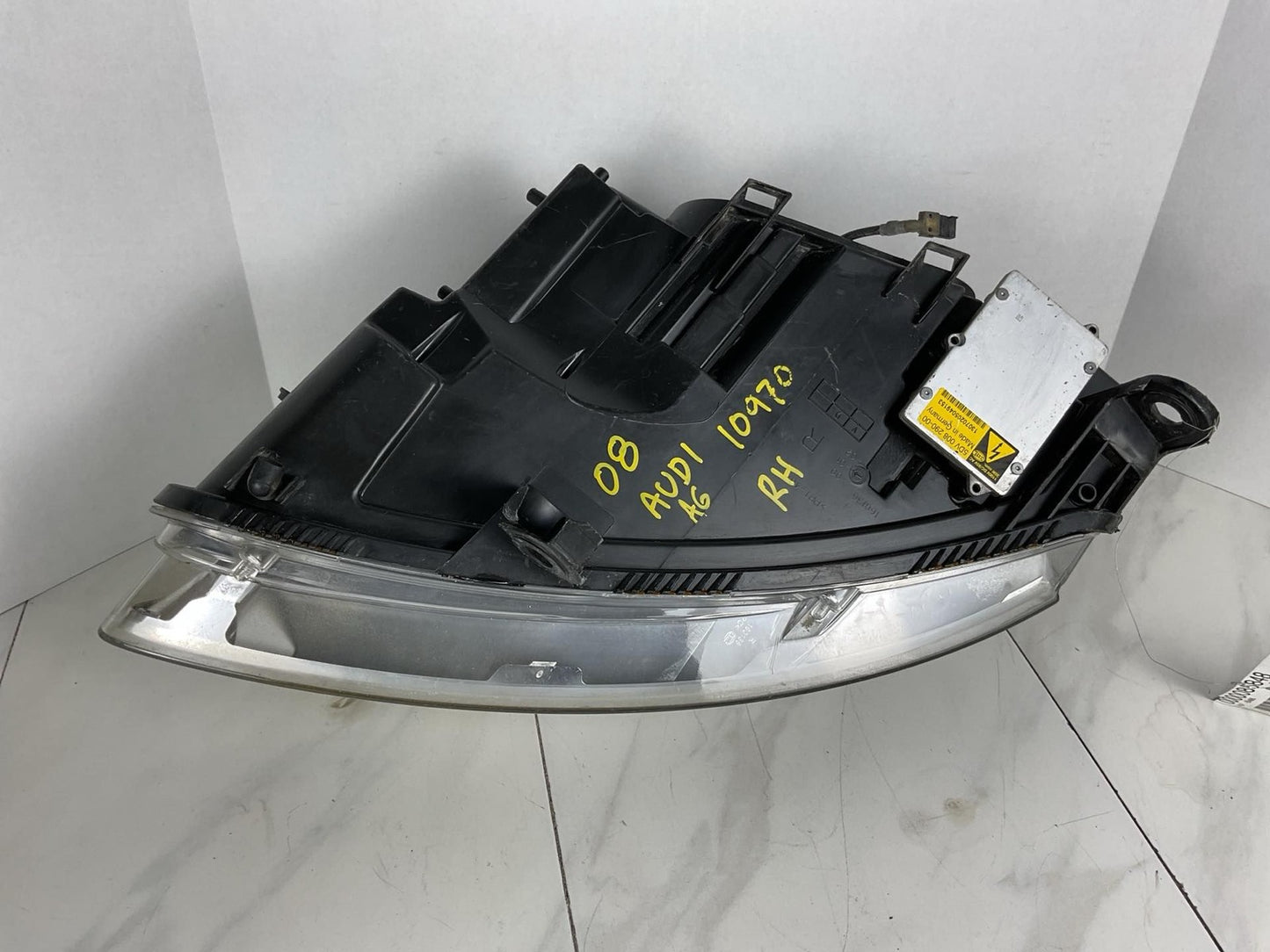 Headlamp Assembly AUDI A6 Right 05 06 07 084