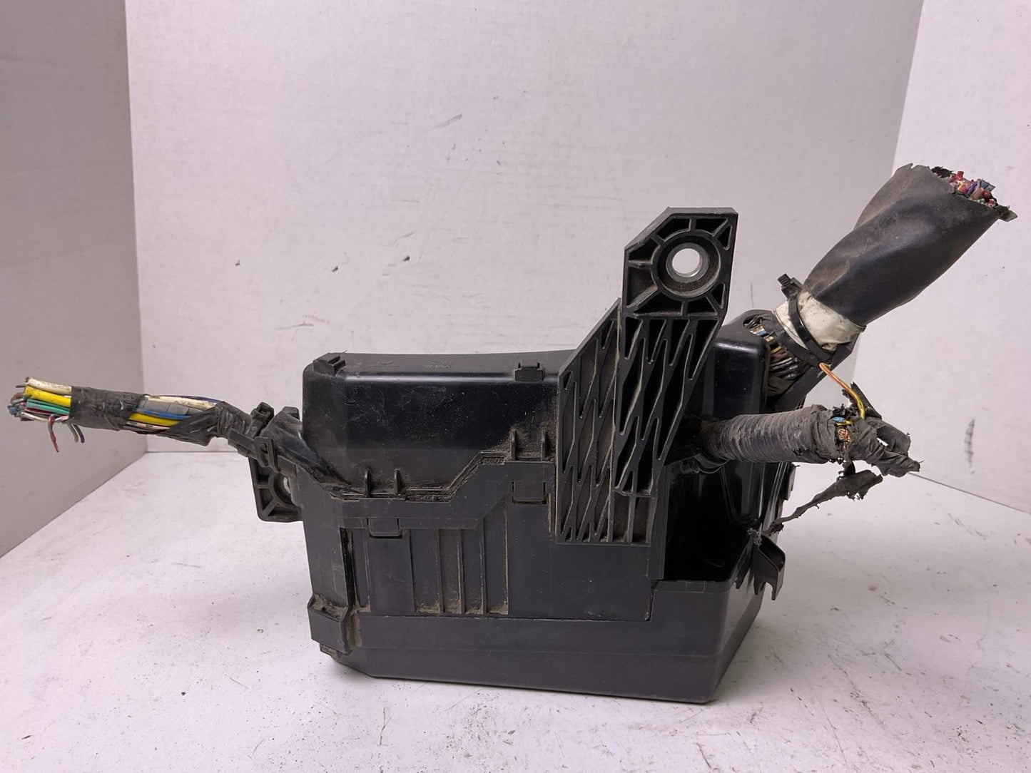 Engine Fuse Box SUBARU ASCENT 19 20 21 22 23 243