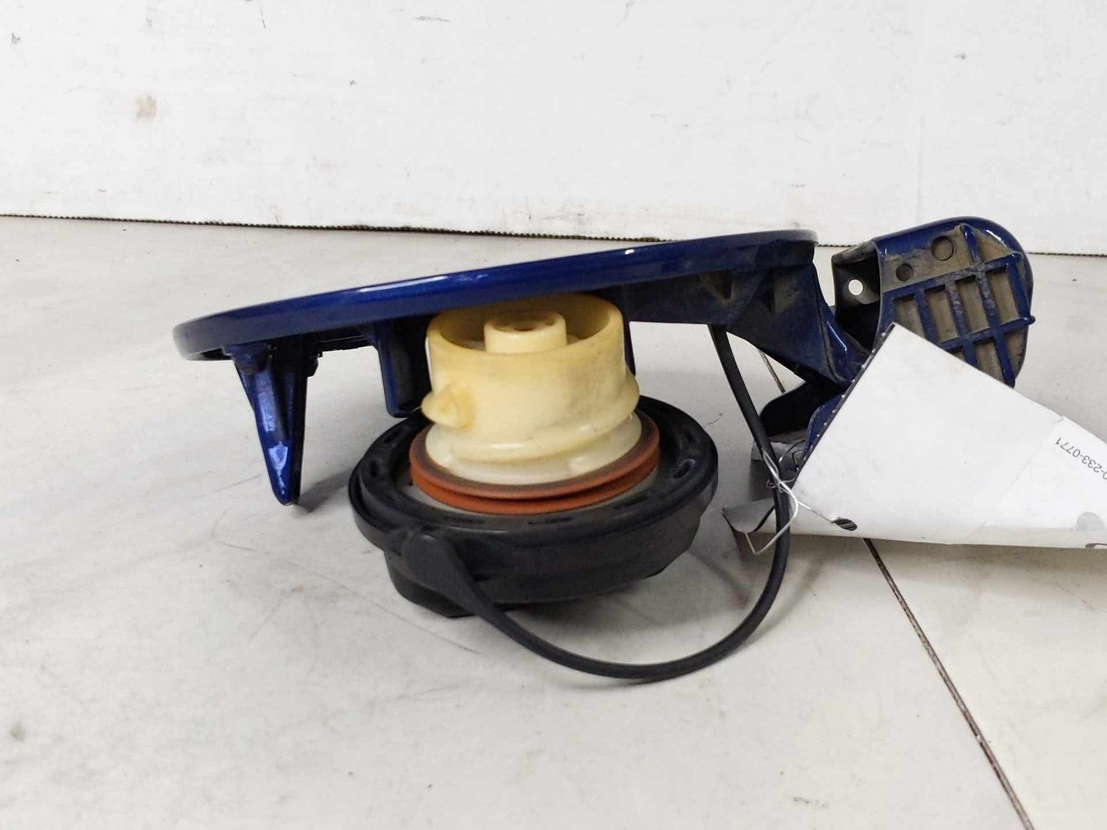 Fuel Tank Door HYUNDAI TUCSON 05 06 07 08 096