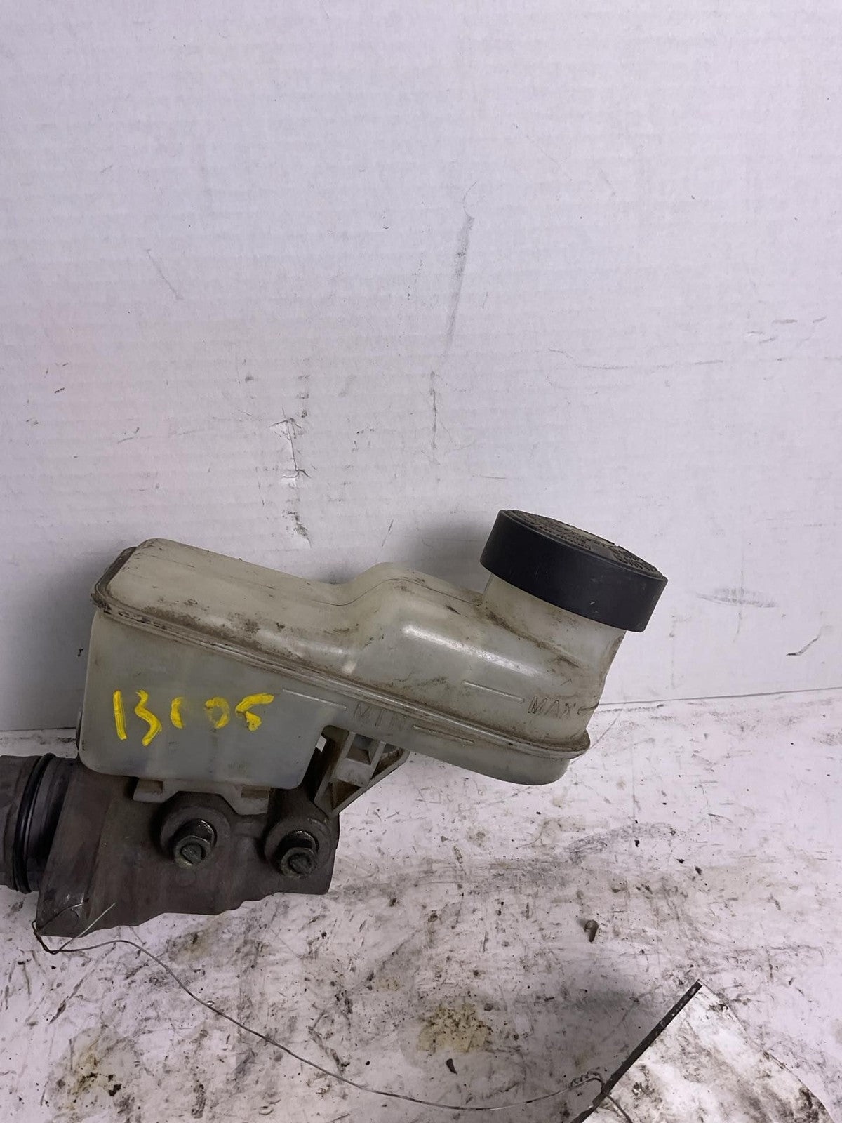 Master Cylinder SCION XA 04 05 063