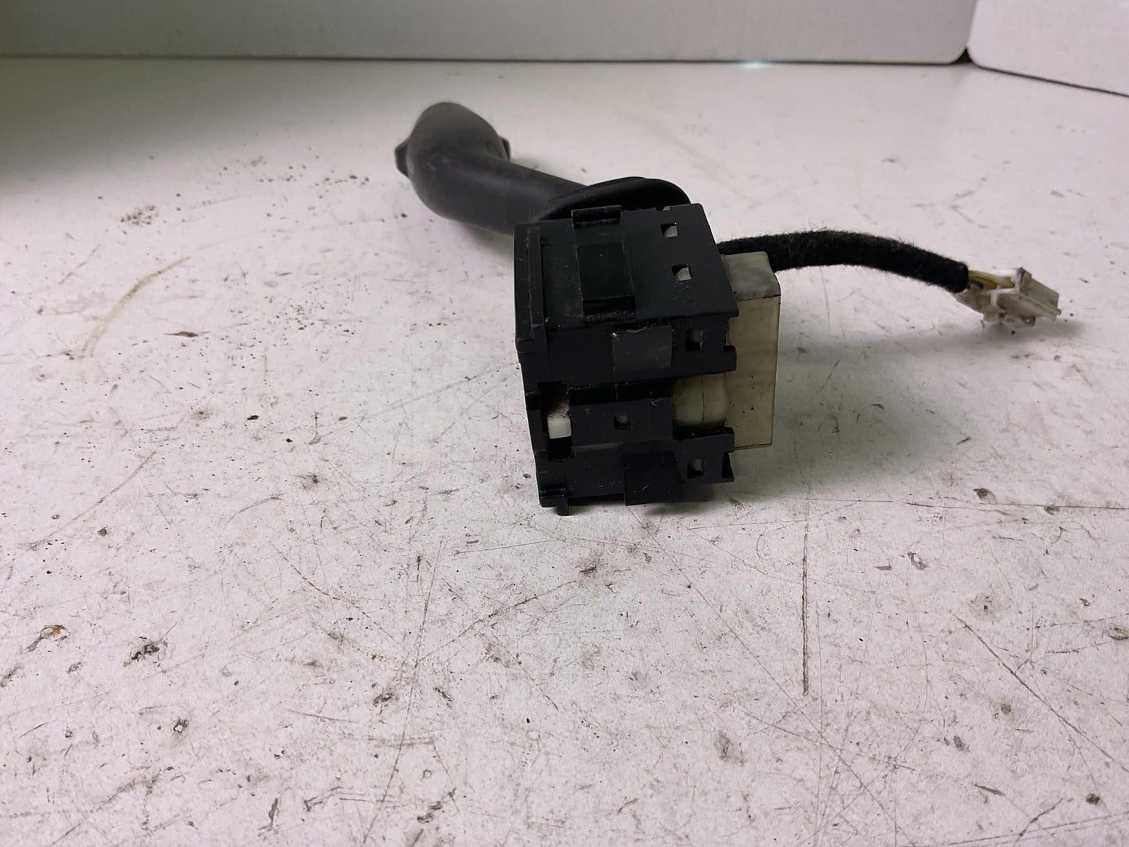 Combination Switch CADILLAC SRX 10 111