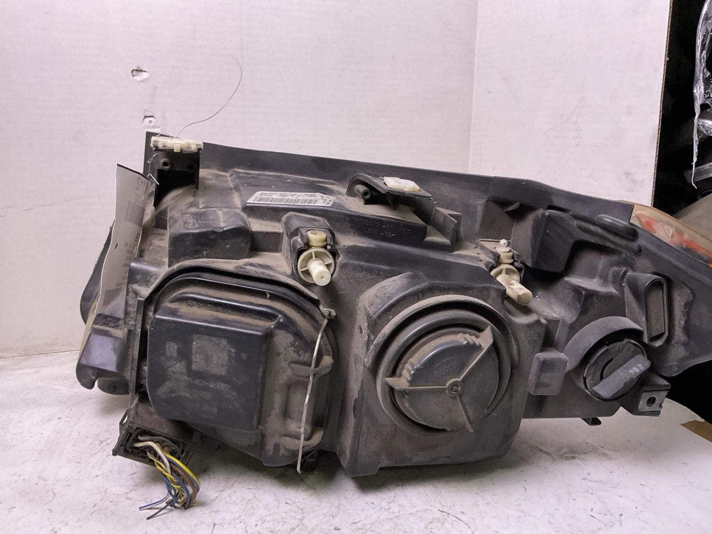 Headlamp Assembly BMW X1 Right 13 14 152