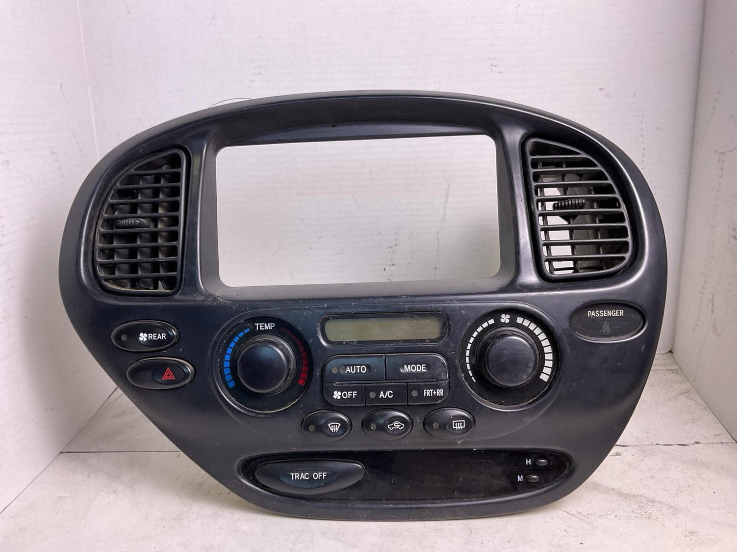 Heater A/c Control TOYOTA SEQUOIA 01 02 03 040