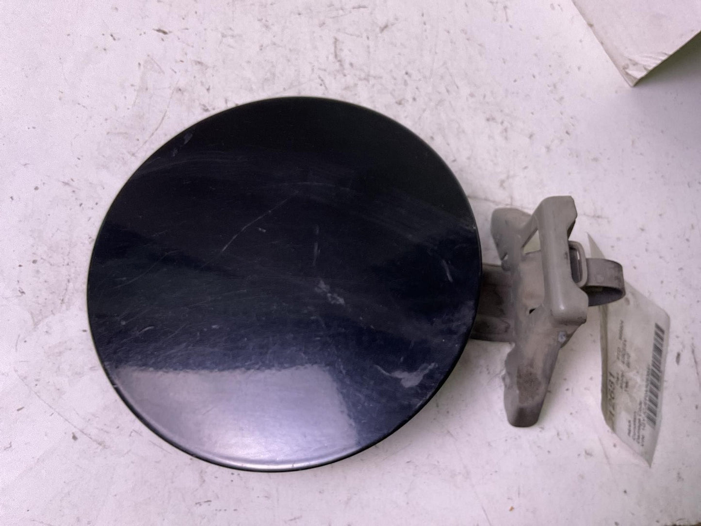 Fuel Tank Door ESCALADE ESV 07 08 09 10 11 12 13 140