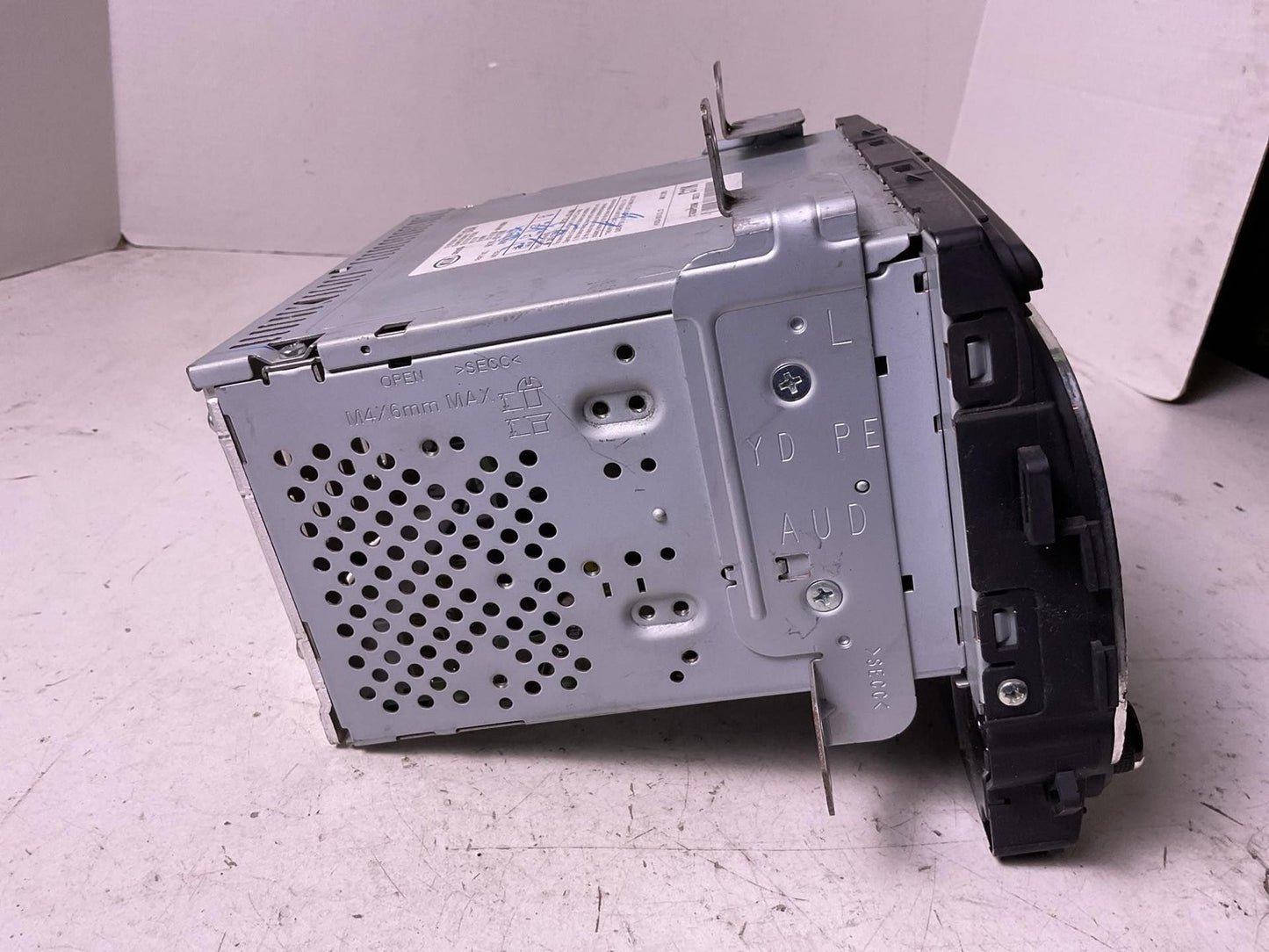 Audio & Visual Equip.(radio) KIA FORTE 17 182