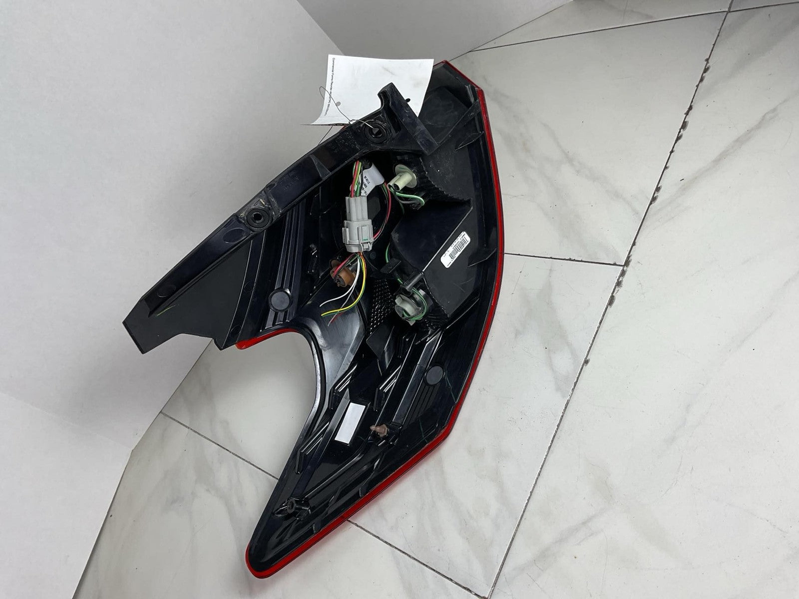 Tail Light Assembly NISSAN KICKS Right 18 19 204