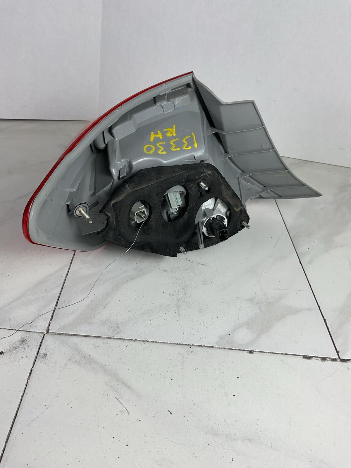 Tail Light Assembly TOYOTA CAMRY Right 12 13 144