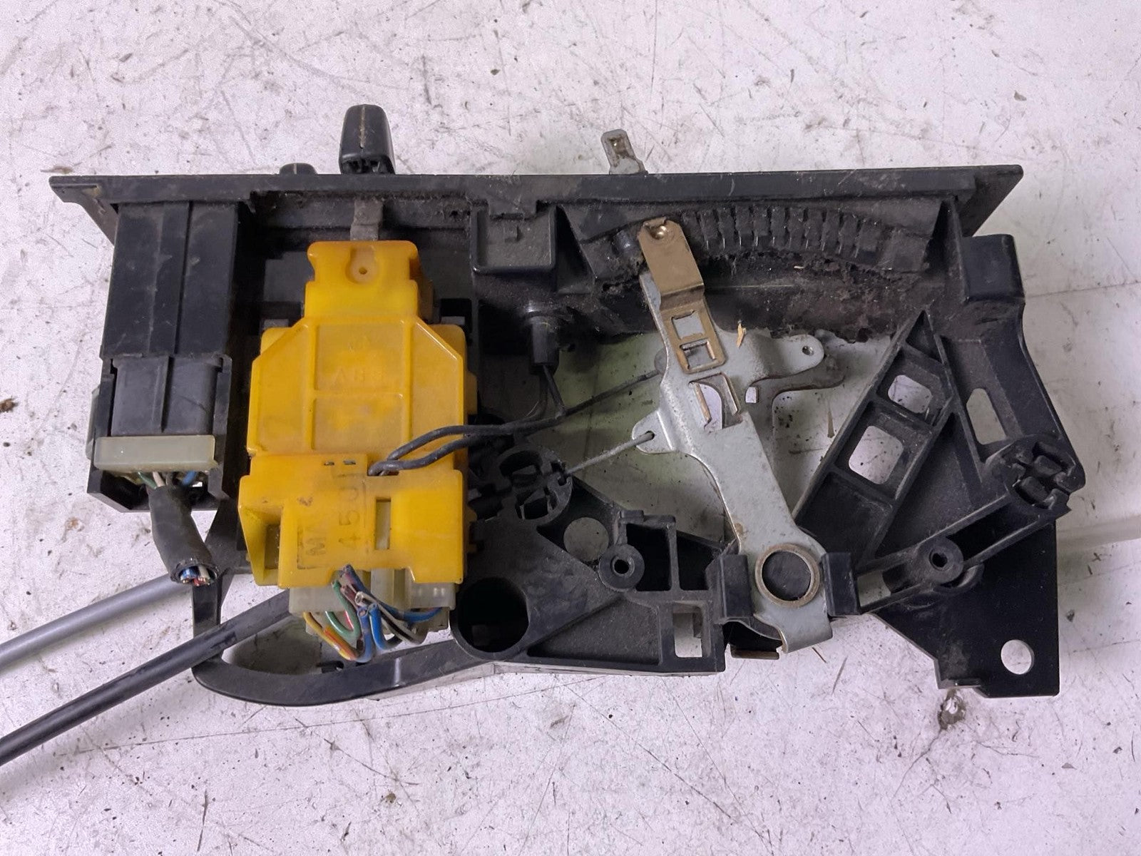 Heater A/c Control TOYOTA PICKUP 89 90 912