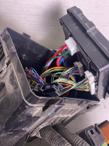 Engine Fuse Box NISSAN ALTIMA 16 171