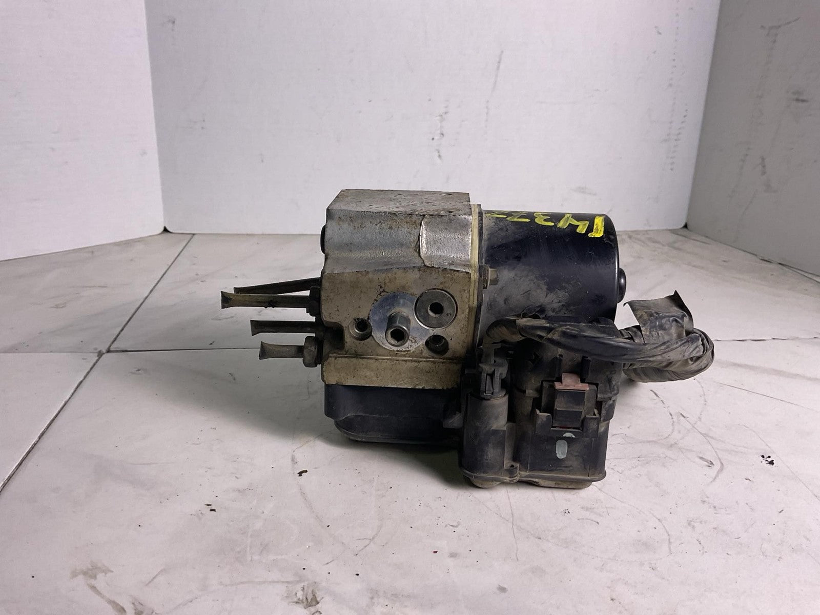 Anti-lock Brake Parts SUBURBAN 1500 03 04 05 061