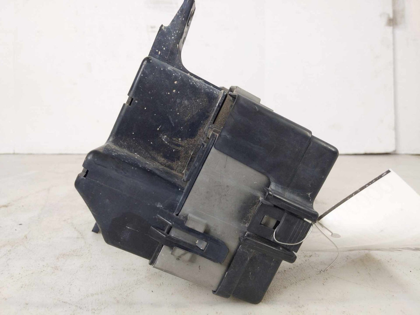 Engine Fuse Box FORD MUSTANG 12 13 142