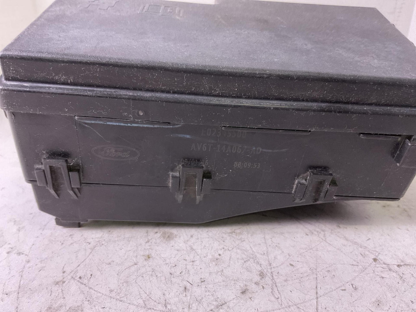 Engine Fuse Box FORD FOCUS 161