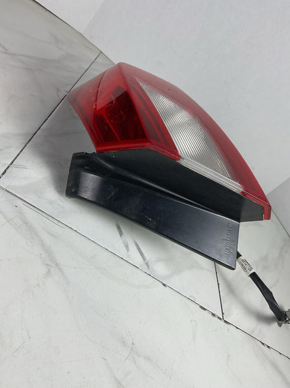 Tail Light Assembly CHEVY CRUZE Right 17 18 193