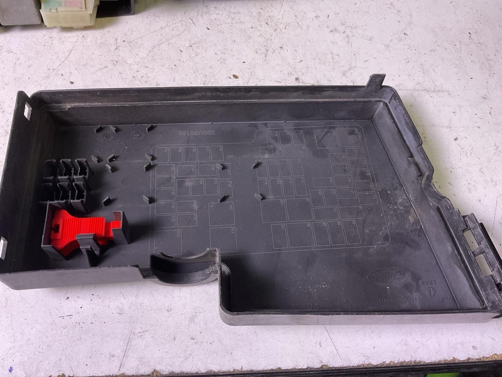 Engine Fuse Box FORD FOCUS 12 13 141