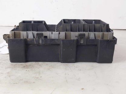 Engine Fuse Box CHEVY EXPRESS 2500 03 04 05 06 076