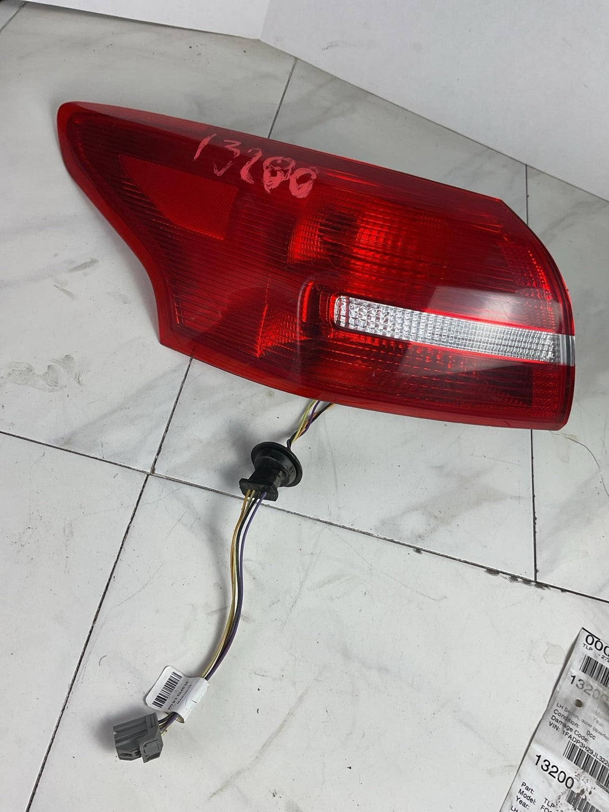 Tail Light Assembly FORD FOCUS Left 15 16 17 180