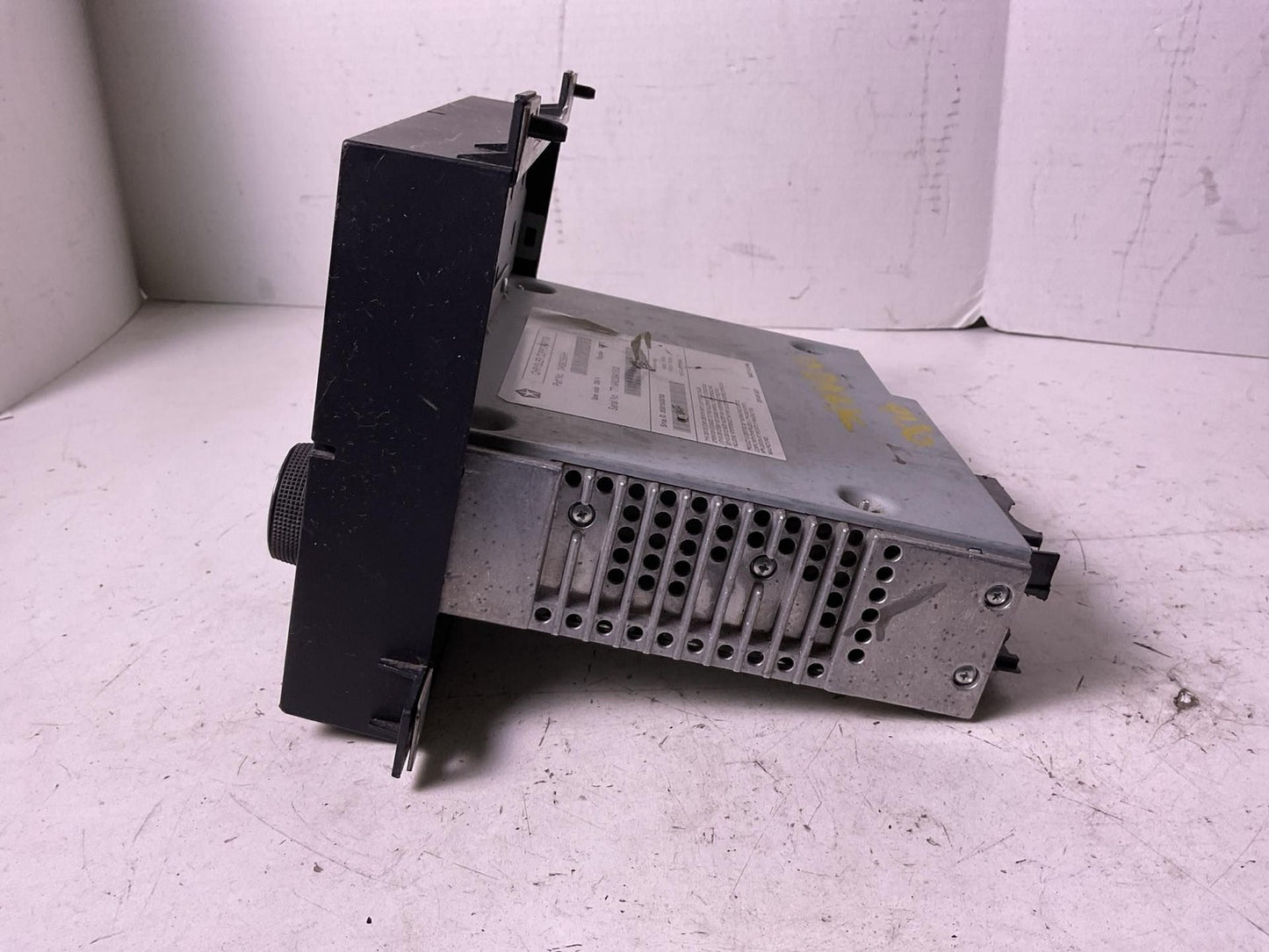 Audio & Visual Equip.(radio) DODGE DART 151