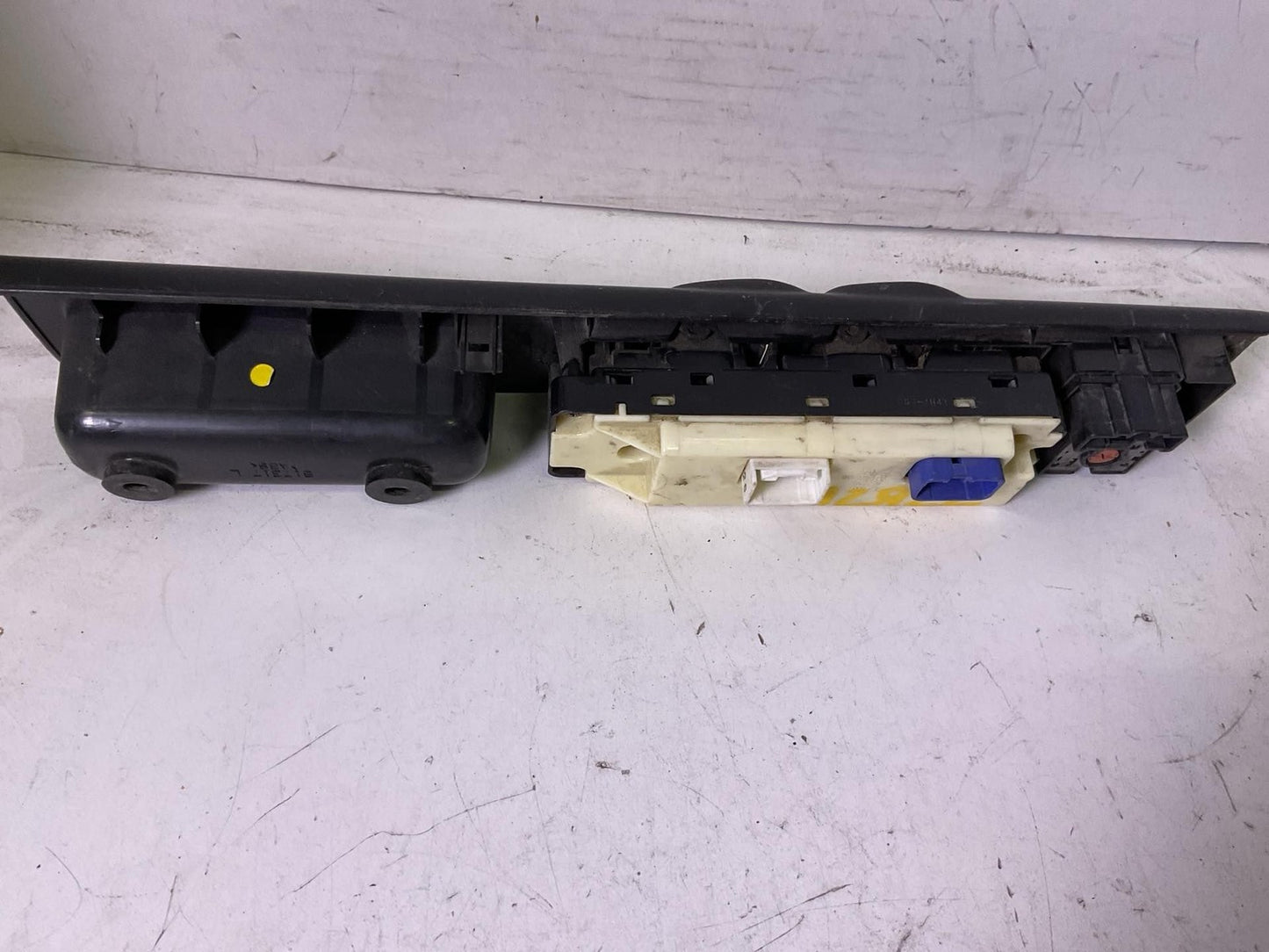 Door Switch Front CHEVY COLORADO 04 05 06 07 08 09 10 11 124