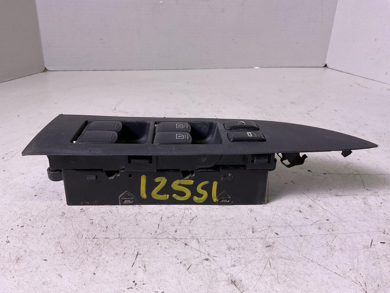 Door Switch Front INFINITI FX SERIES 03 044