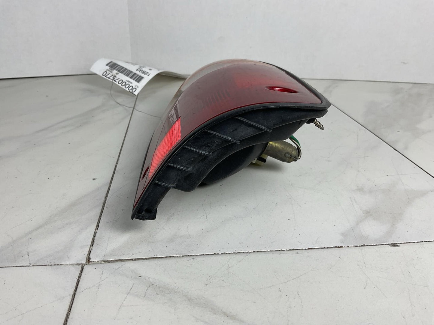 Tail Light Assembly TOYOTA TACOMA Right 95 96 97 98 99 003