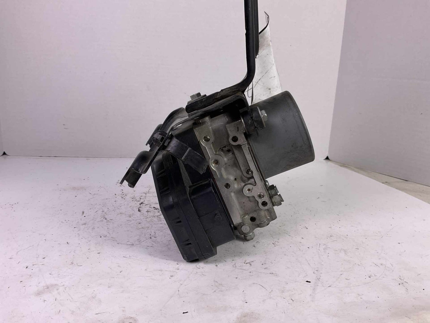Anti-lock Brake Parts for 2012-2014 TOYOTA SIENNA1