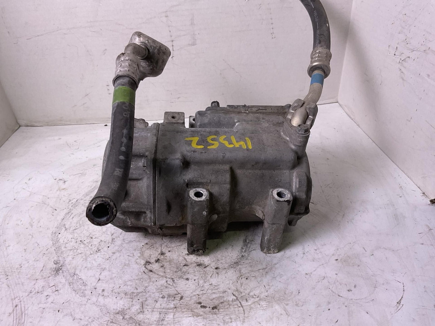 A/c Air Compressor LEXUS HS250H 10 11 122