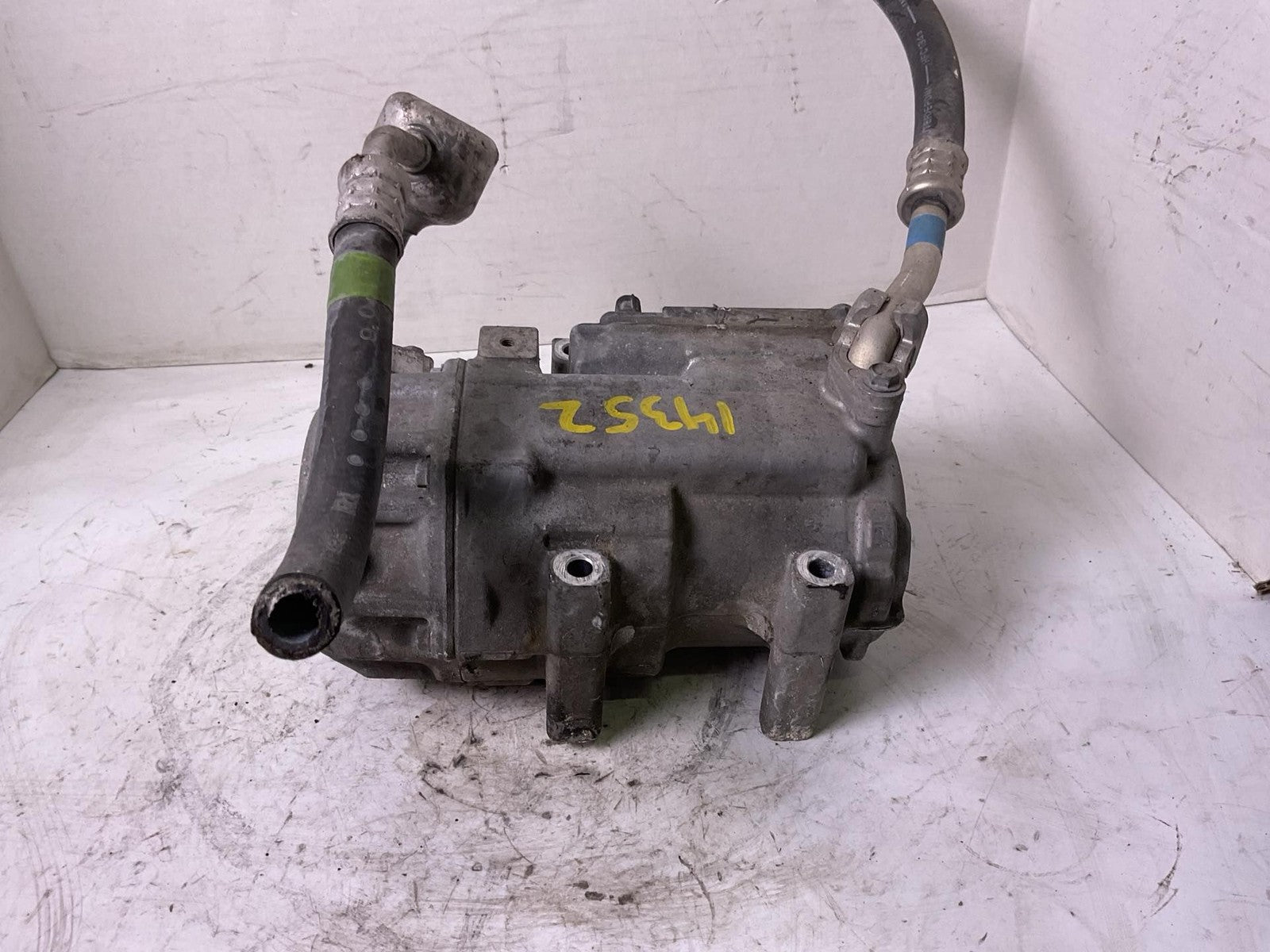 A/c Air Compressor LEXUS HS250H 10 11 122