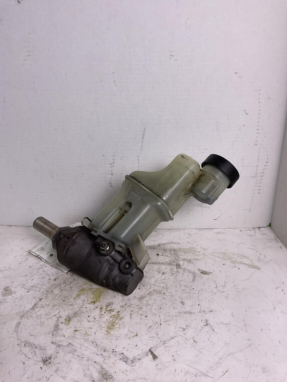 Master Cylinder TOYOTA HIGHLANDER 01 02 030