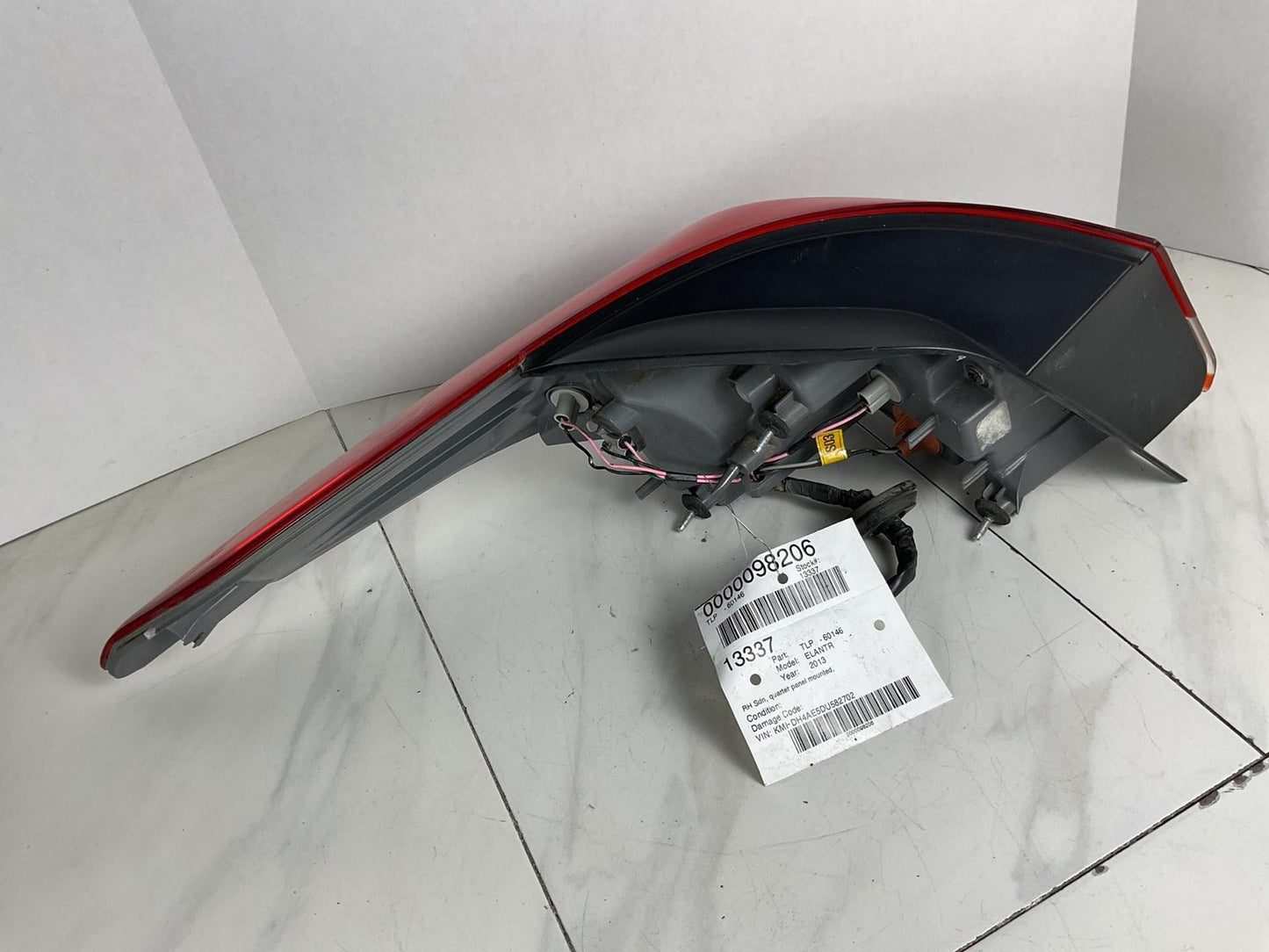 Tail Light Assembly HYUNDAI ELANTRA Right 11 12 132