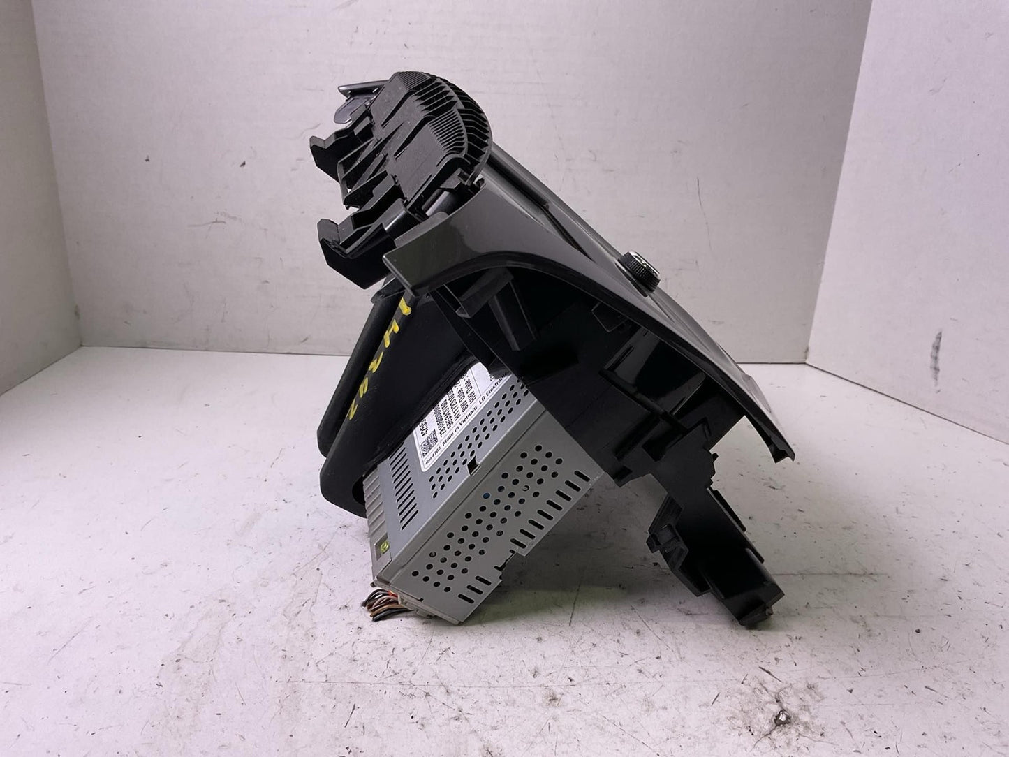 Audio & Visual Equip.(radio) CHEVY CRUZE 185