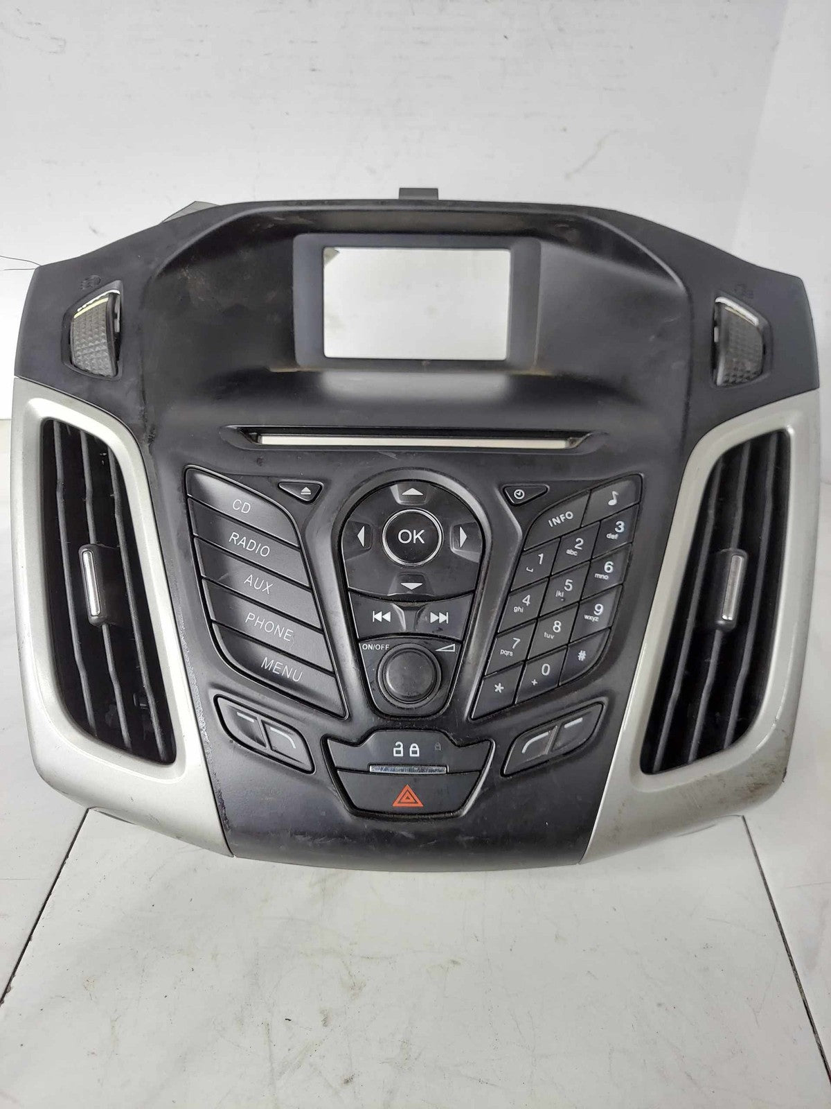 Audio & Visual Equip.(radio) FORD FOCUS 13 140