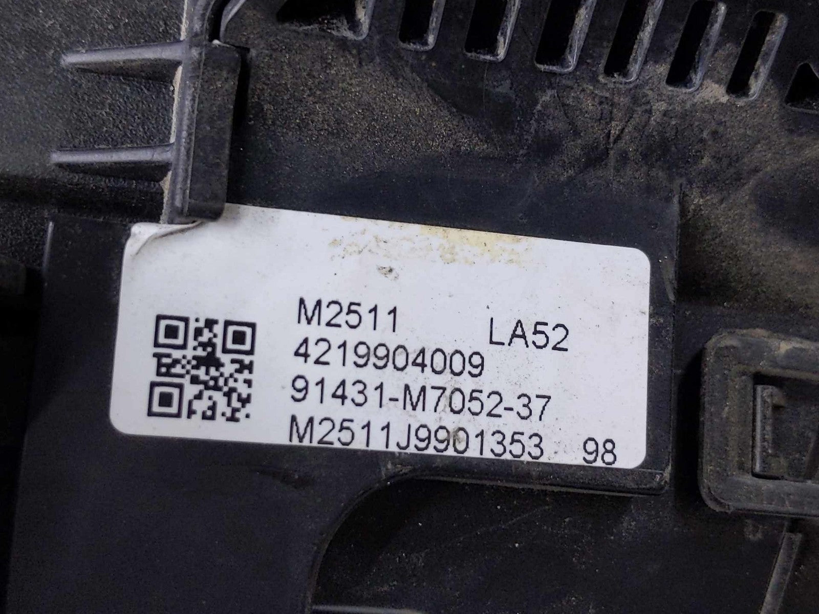Engine Fuse Box KIA FORTE 215