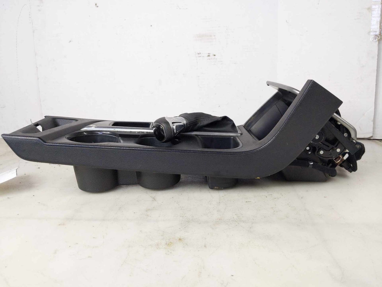 Front Console HYUNDAI SONATA 15 16 174