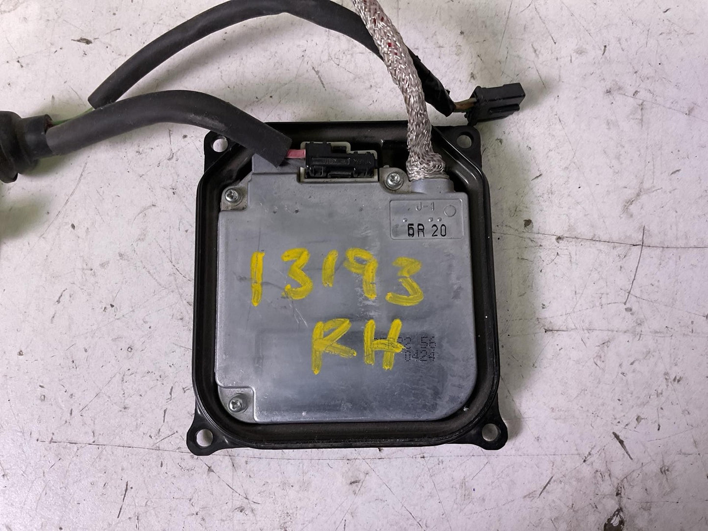 Headlamp Ballast LEXUS ES350 Right 141