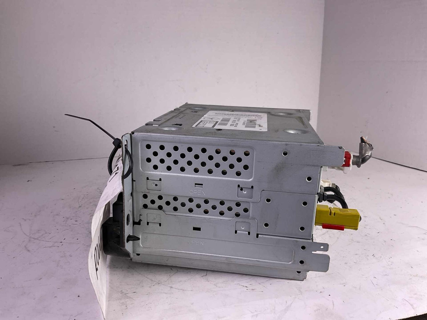 Car Stereo Radio Equipment Audio & Visual For 2011 Chrysler 3001