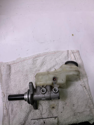 Master Cylinder TOYOTA COROLLA 14 15 16 17 18 191