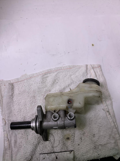 Master Cylinder TOYOTA COROLLA 14 15 16 17 18 191