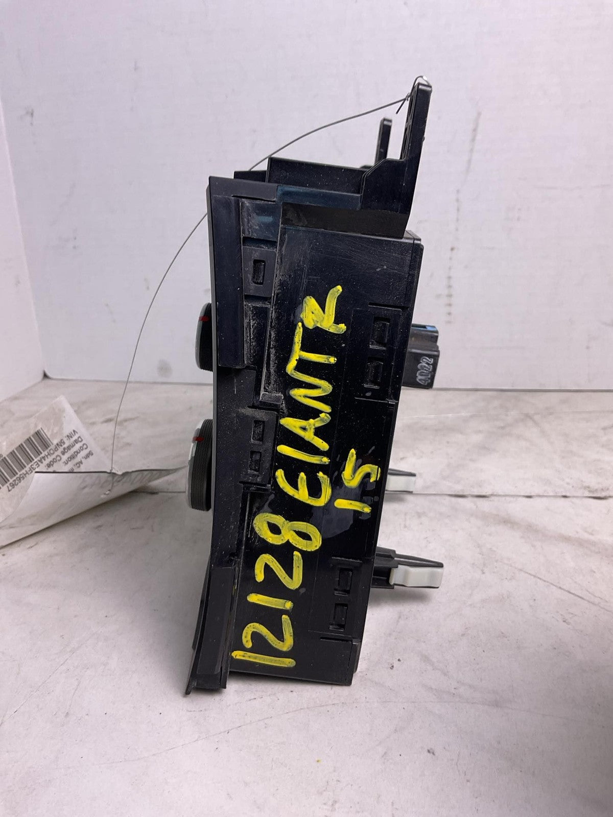 Heater A/c Control HYUNDAI ELANTRA 14 15 163