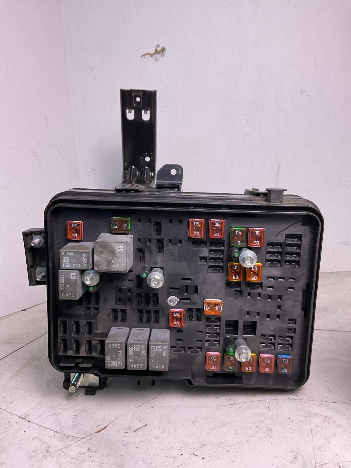 Engine Fuse Box CHEVY EQUINOX 100