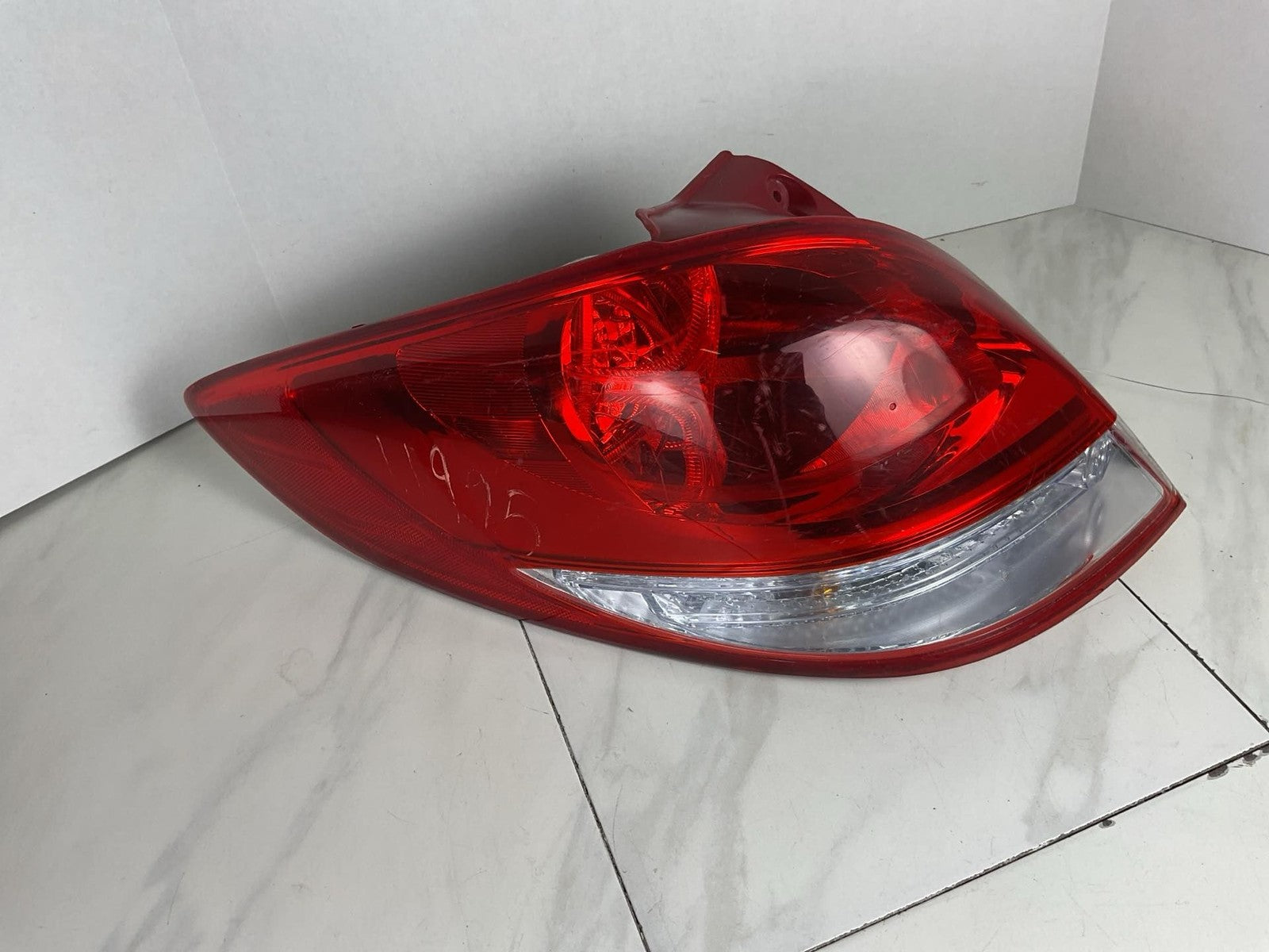 Tail Light Assembly HYUNDAI VELOSTER Left 12 13 14 15 16 172