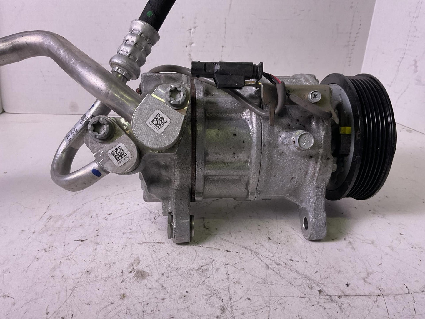 A/c Air Compressor For 2023 BMW M440i1