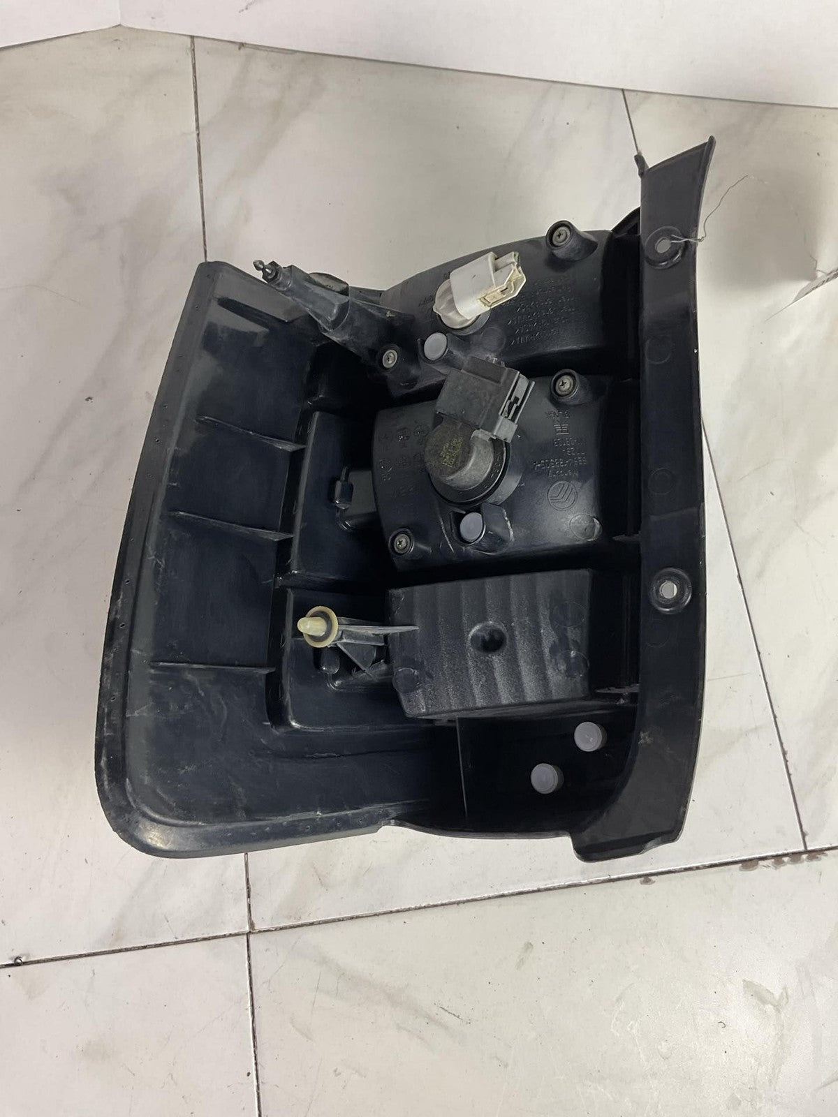 Tail Light Assembly MERCURY MARINER Left 08 09 10 115