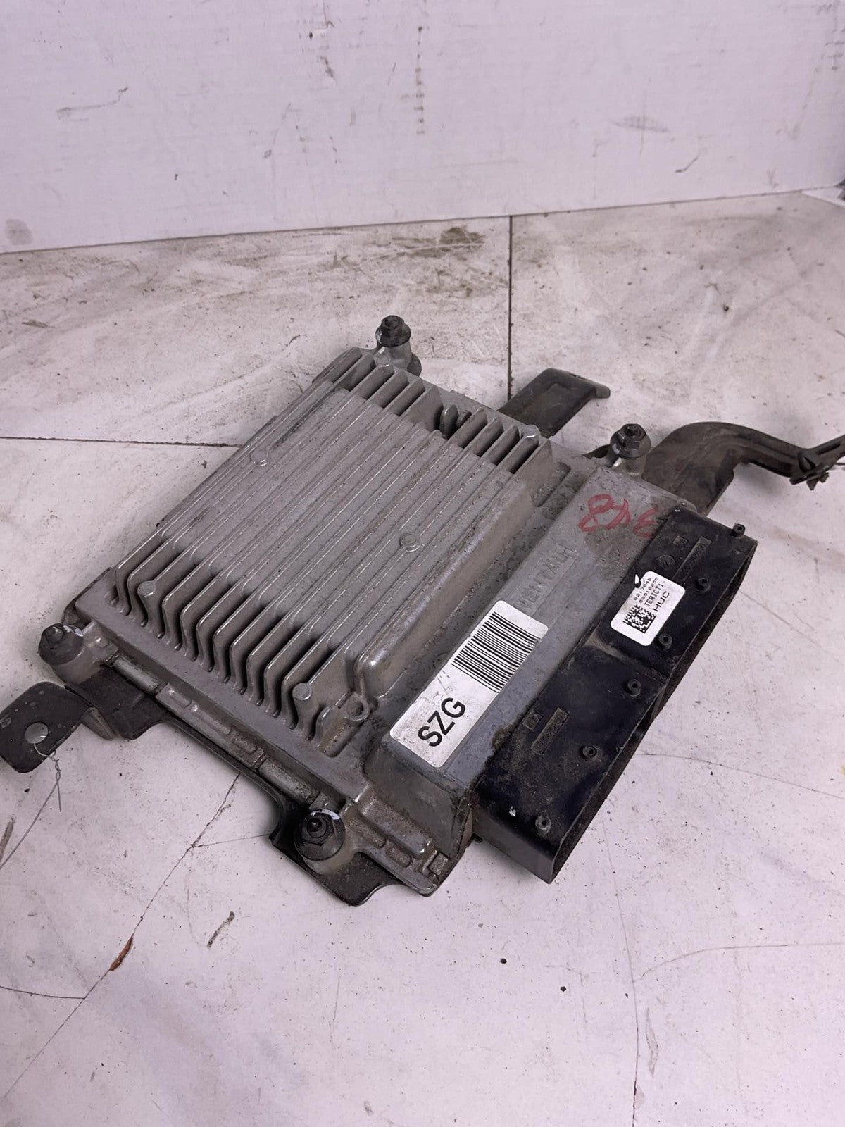 Engine/motor Brain Box HYUNDAI ELANTRA 14 15 160