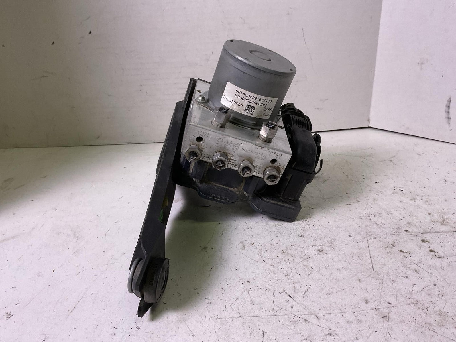 Anti-lock Brake Parts CHEVY CRUZE 181