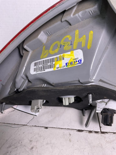 Tail Light Assembly TOYOTA CAMRY Right 12 13 141