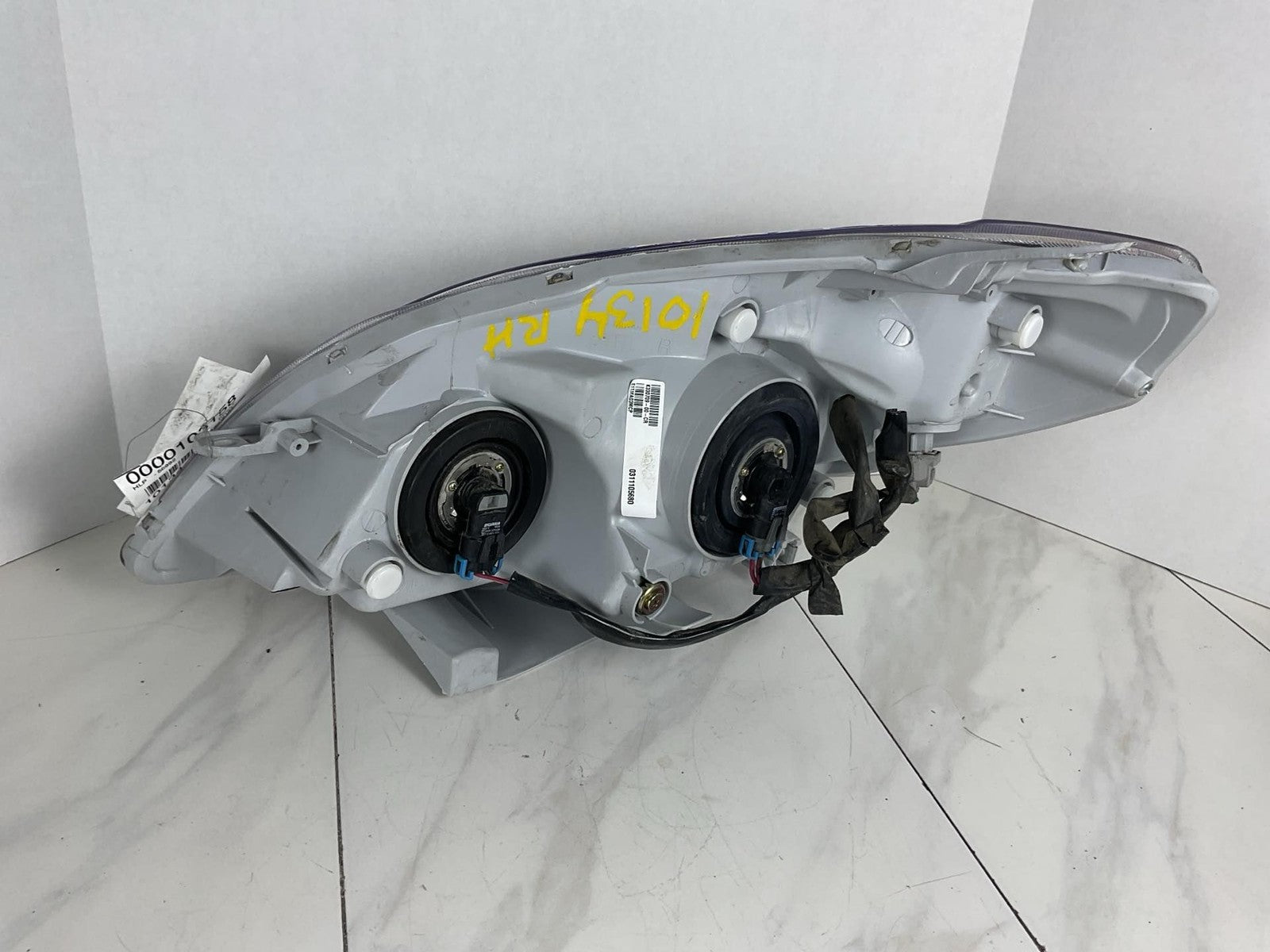 Headlamp Assembly TOYOTA MATRIX Right 03 04 05 06 07 082