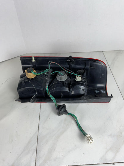 Tail Light Assembly NISSAN XTERRA Right 02 03 045