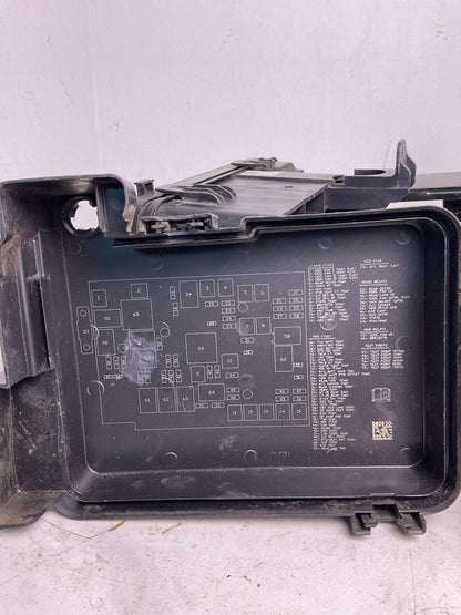 Engine Fuse Box CHEVY EQUINOX 104