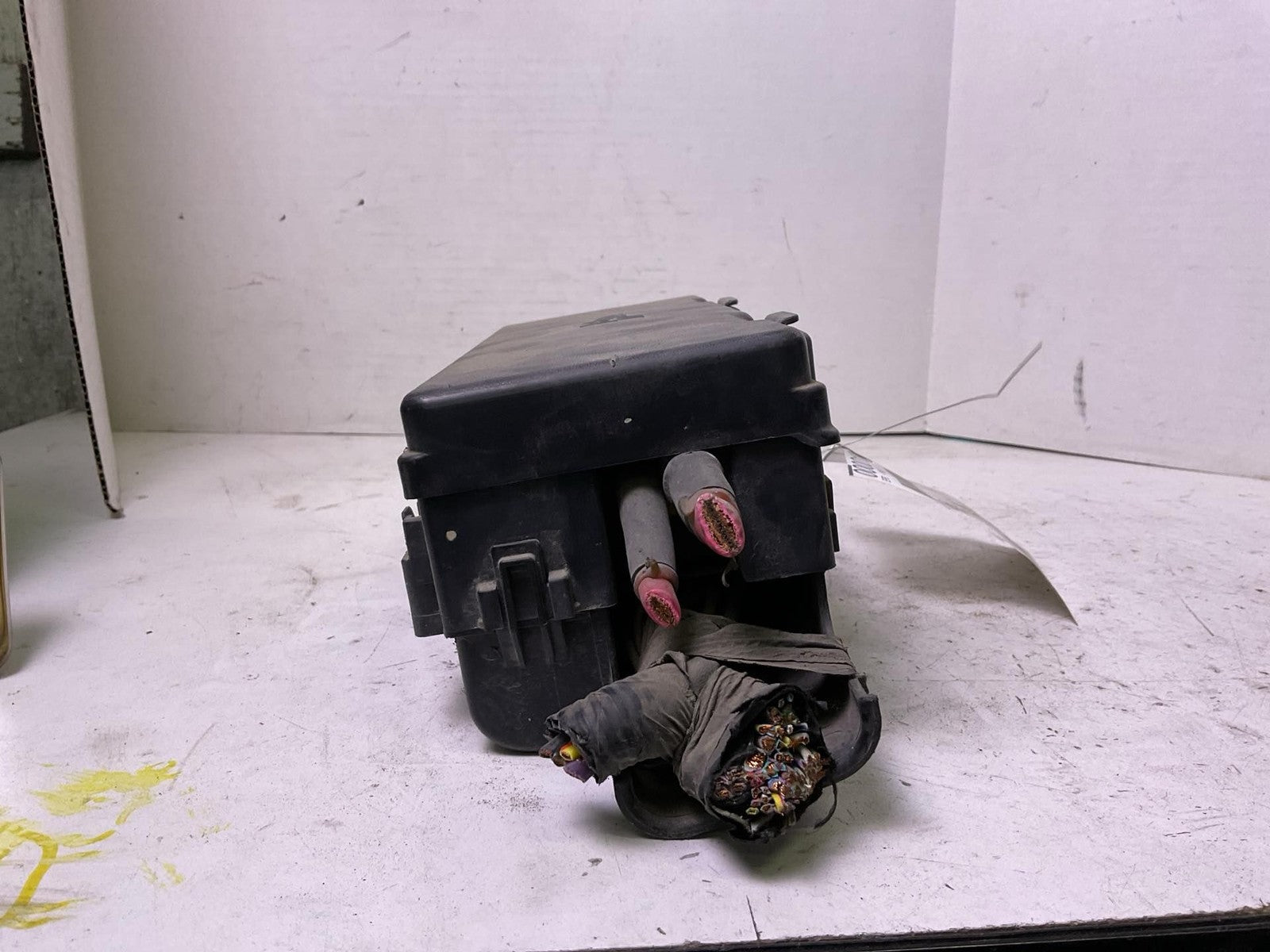 Engine Fuse Box FORD PICKUP F150 11 12 13 143